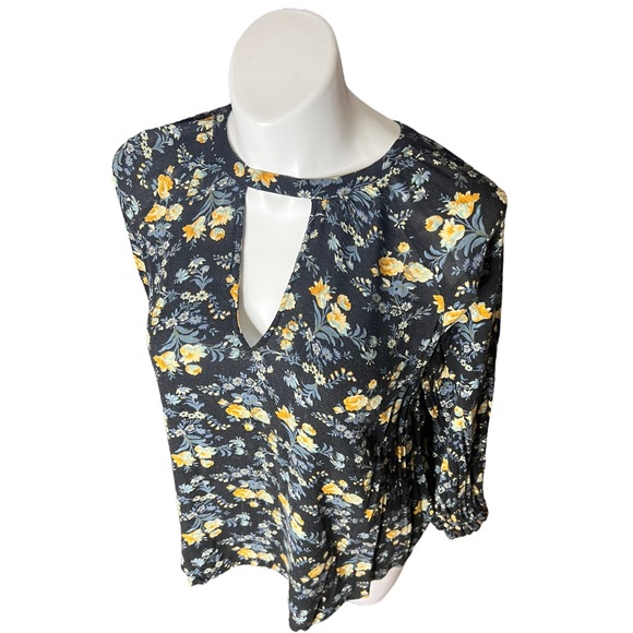 American Eagle Floral Keyhole Peasant Top size XL - Picture 2 of 16